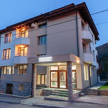 Family Hotel Relaxa Saparewa Banja Exterior foto